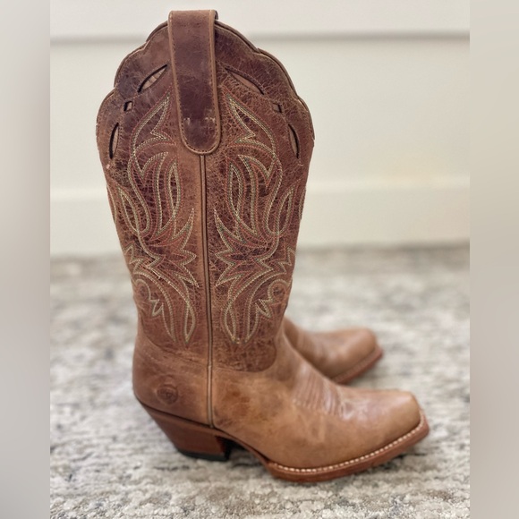 Ariat Tan Leather Heeled Boots - Picture 2 of 10